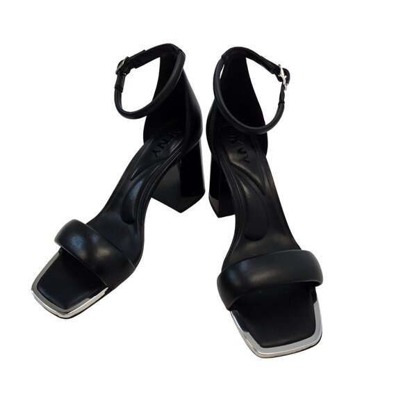 NWT/NIB DKNY Vegan Leather Scarla Ankle Strap Block Heels Size 7.5 - Picture 1 of 11